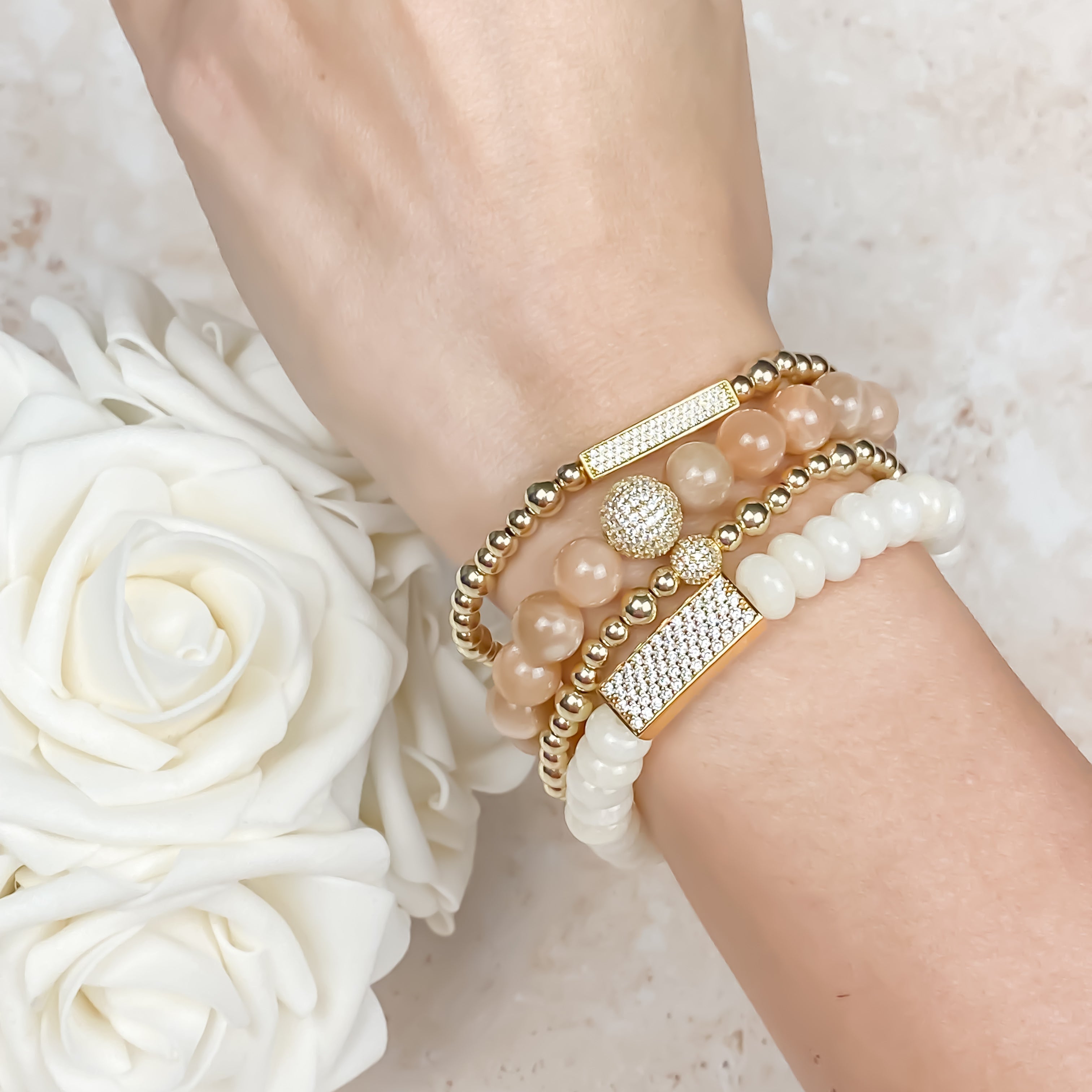 CRSYTAL BALL ON SUNSTONE ELASTIC BRACELET