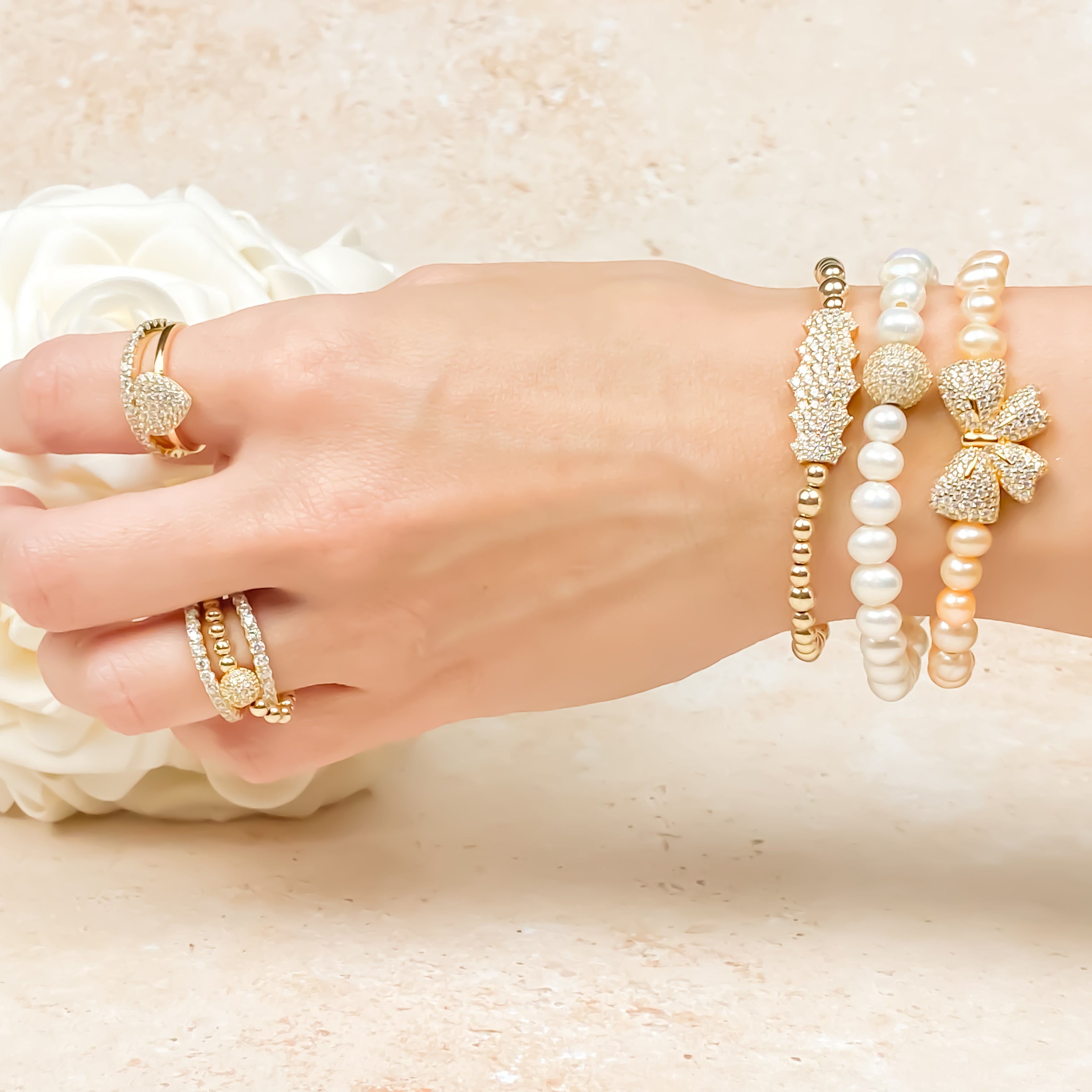 CLUSTER BAR ON GOLD FILLED BEADS ELASTIC BRACELET