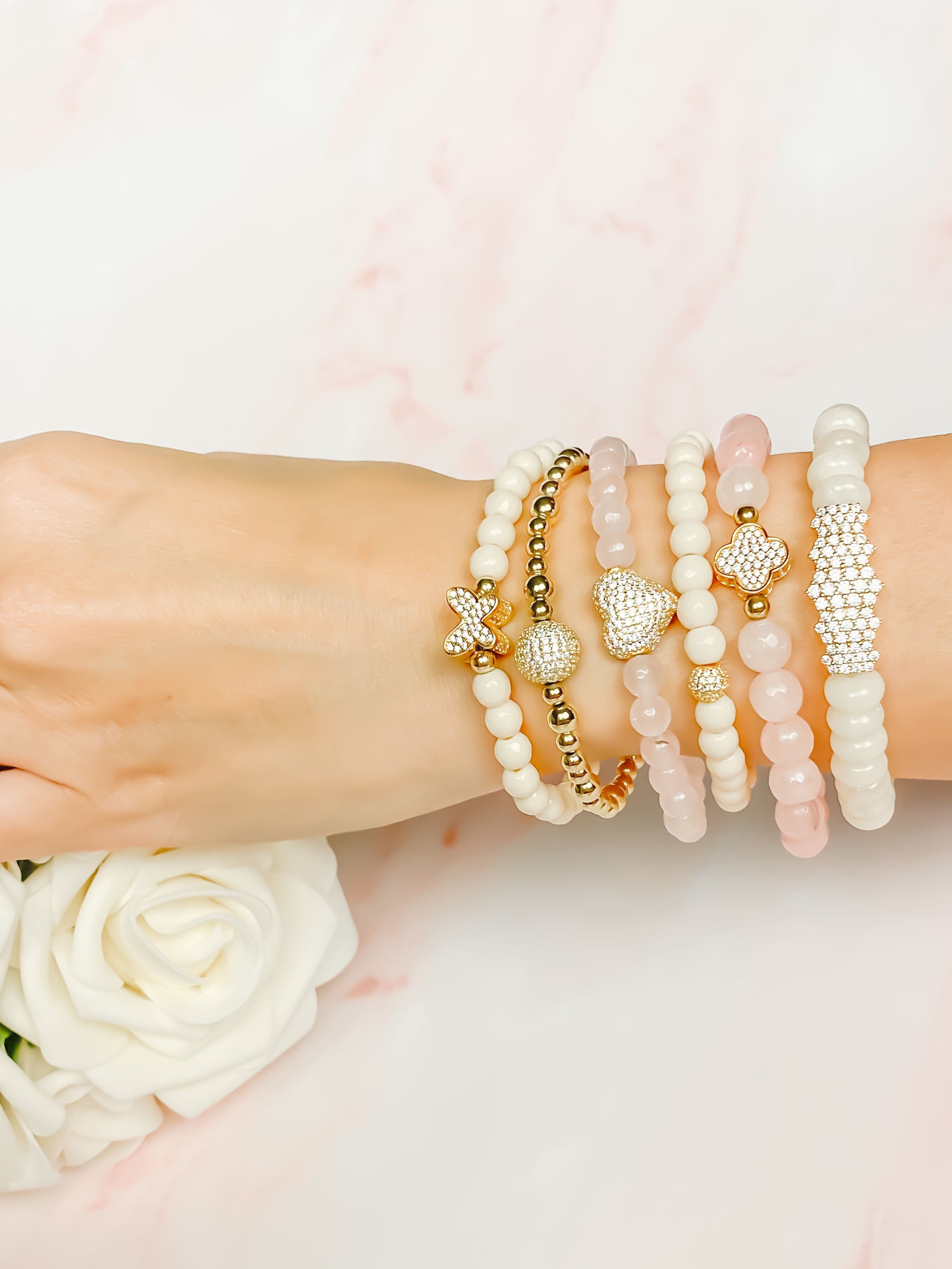 CLUSTER BAR ON FIRST LADY ELASTIC BRACELET