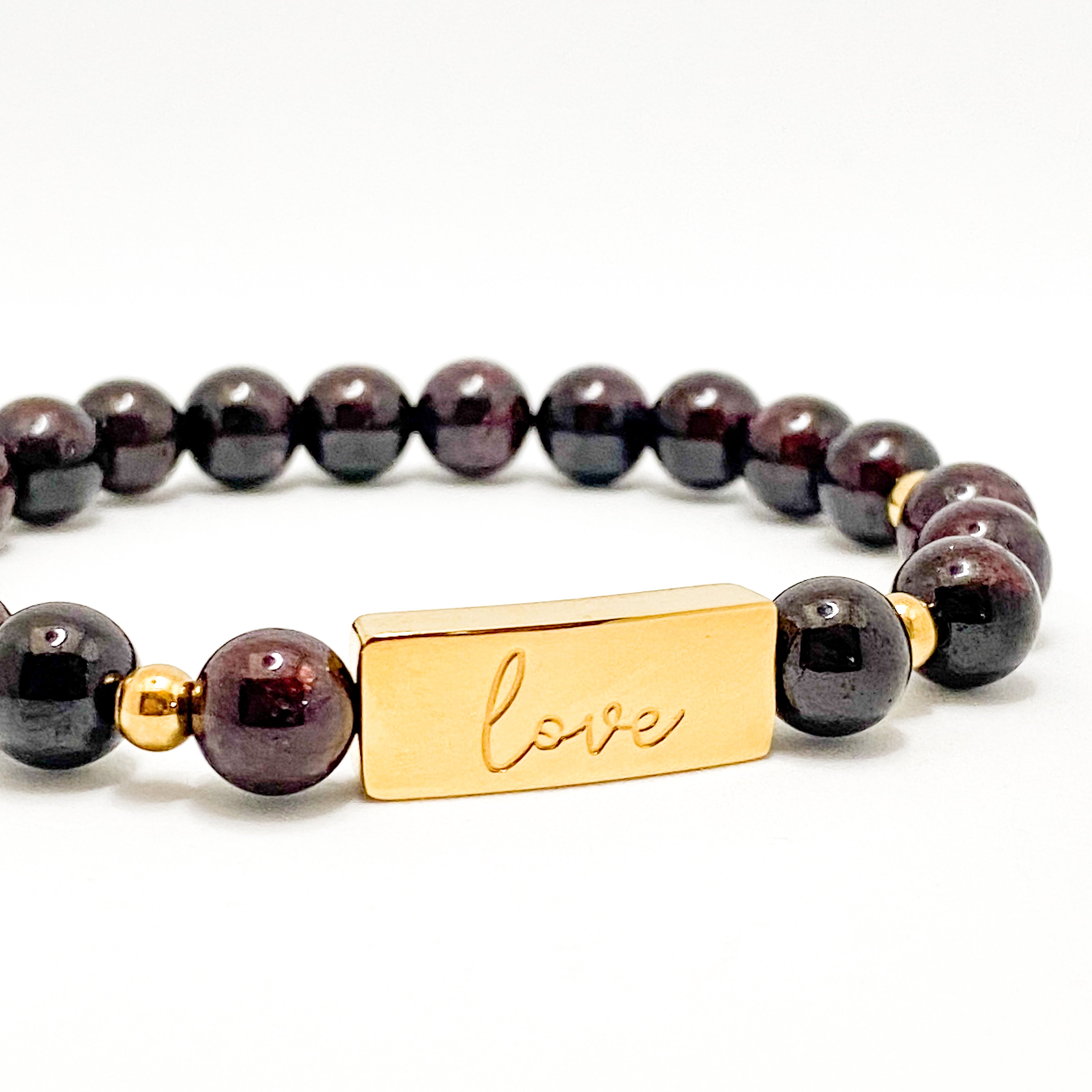 LOVE ON GARNET ELASTIC BRACELET
