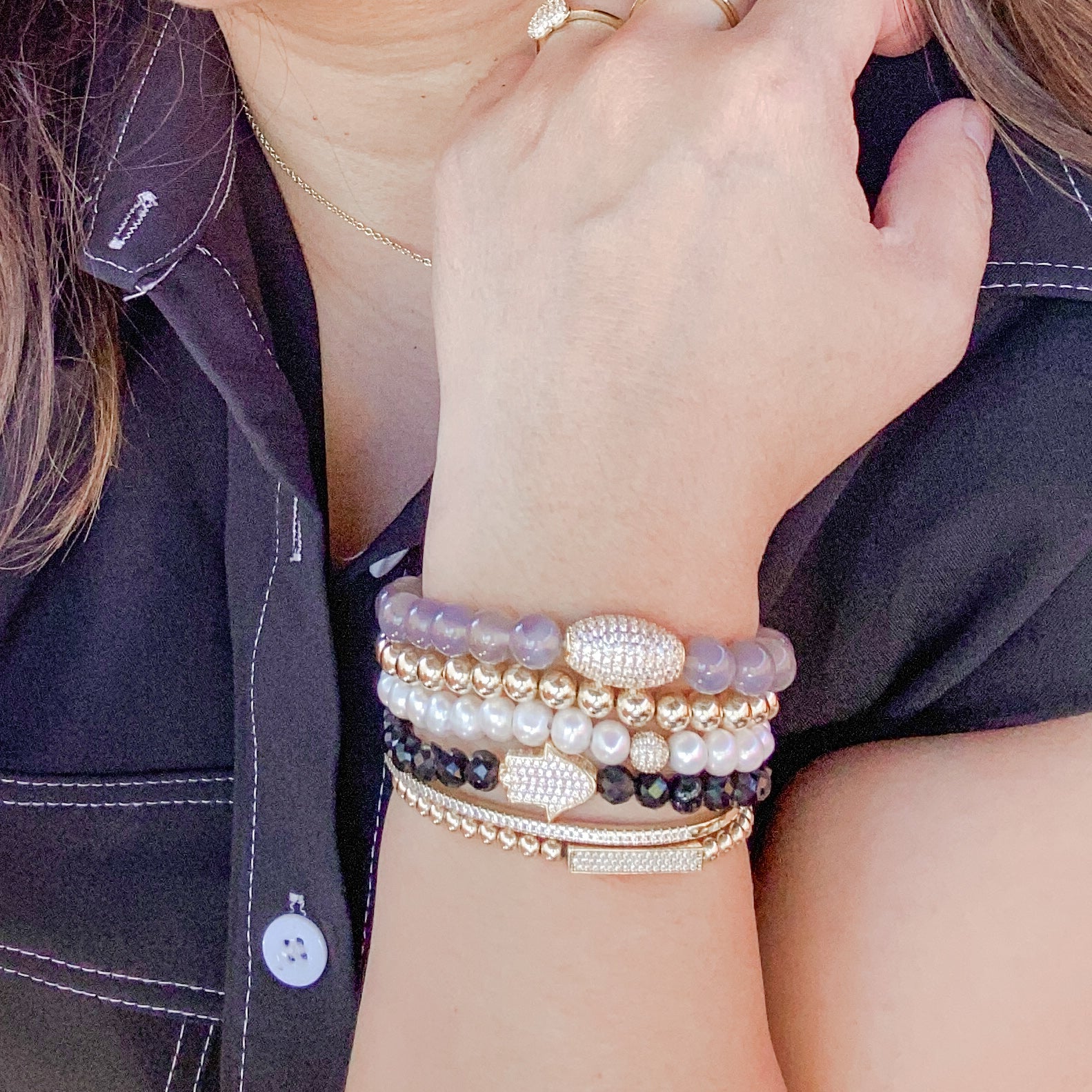 BARREL ON GRAY AGATE