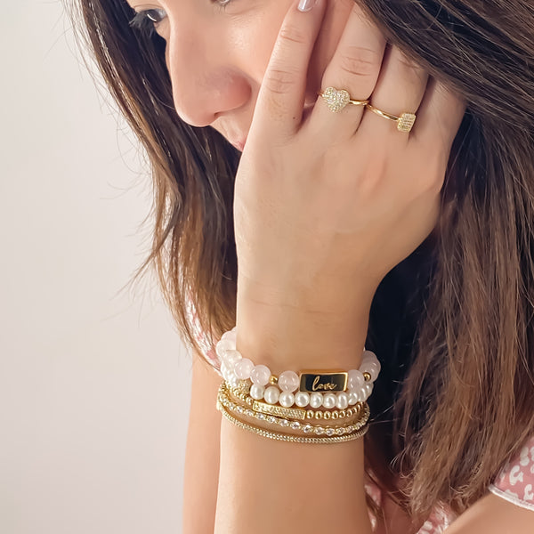 LOVE ON ROSE QUARTZ ELASTIC BRACELET