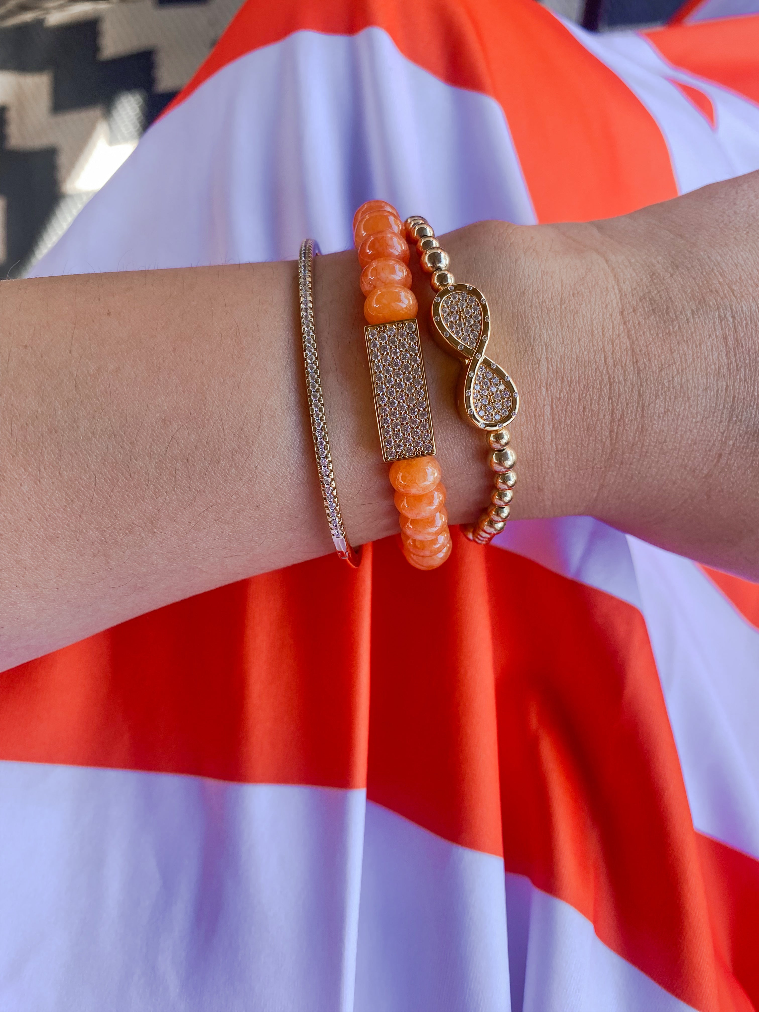 CRYSTAL BAR ON APRICOT ELASTIC BRACELET