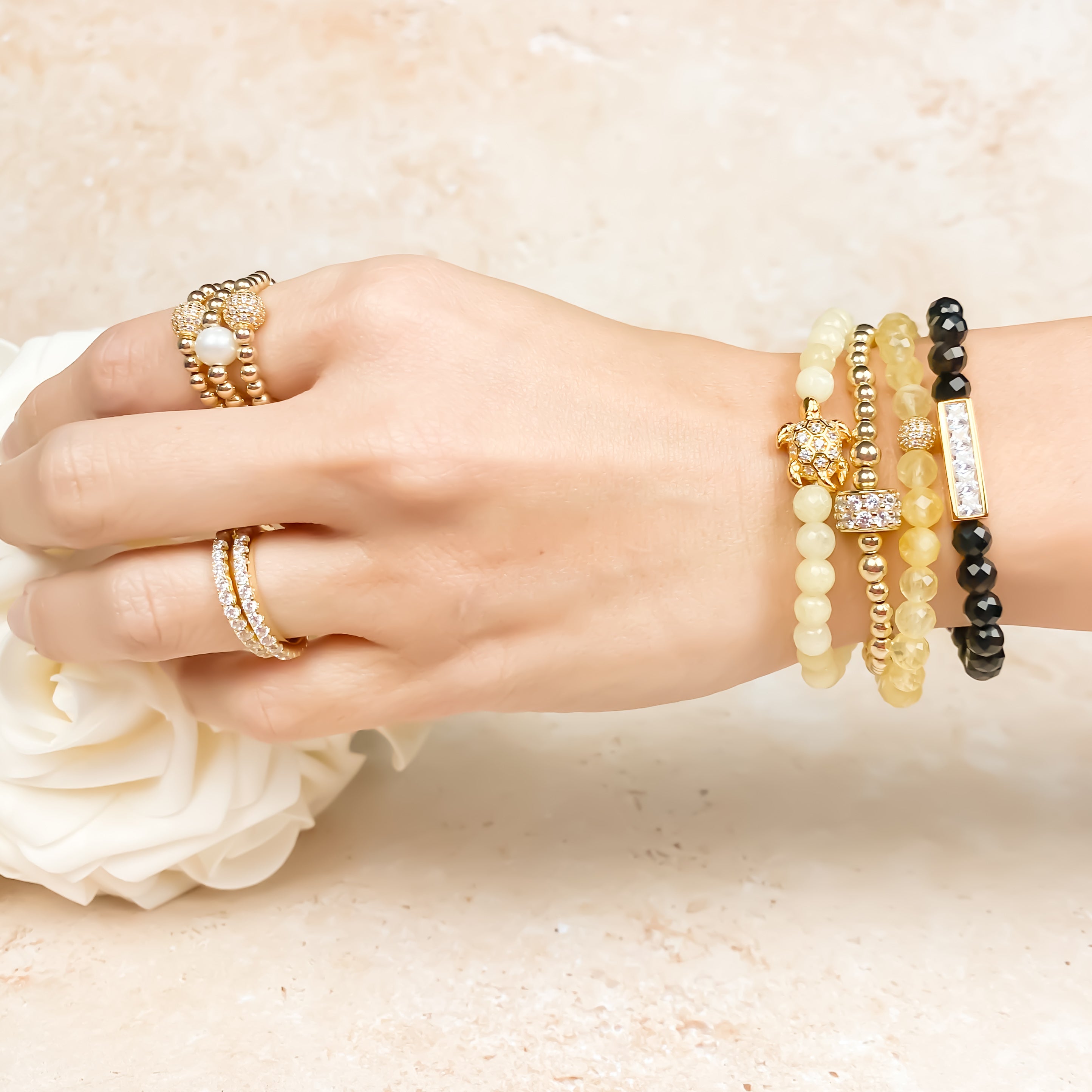 TURTLE ON YELLOW CREAM ELASTIC BRACELET