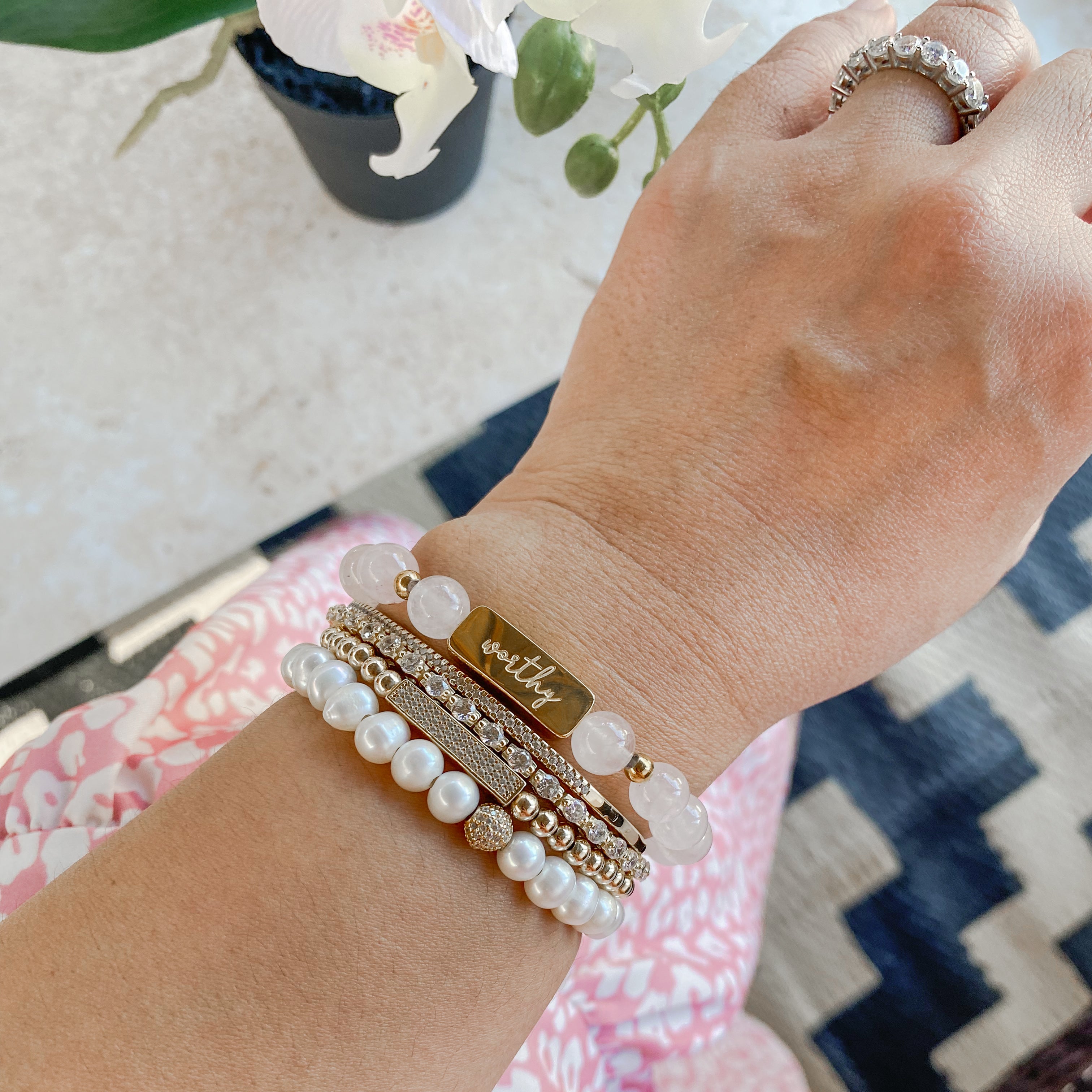 WORTHY ON ROSE QUARTZ ELASTIC BRACELET