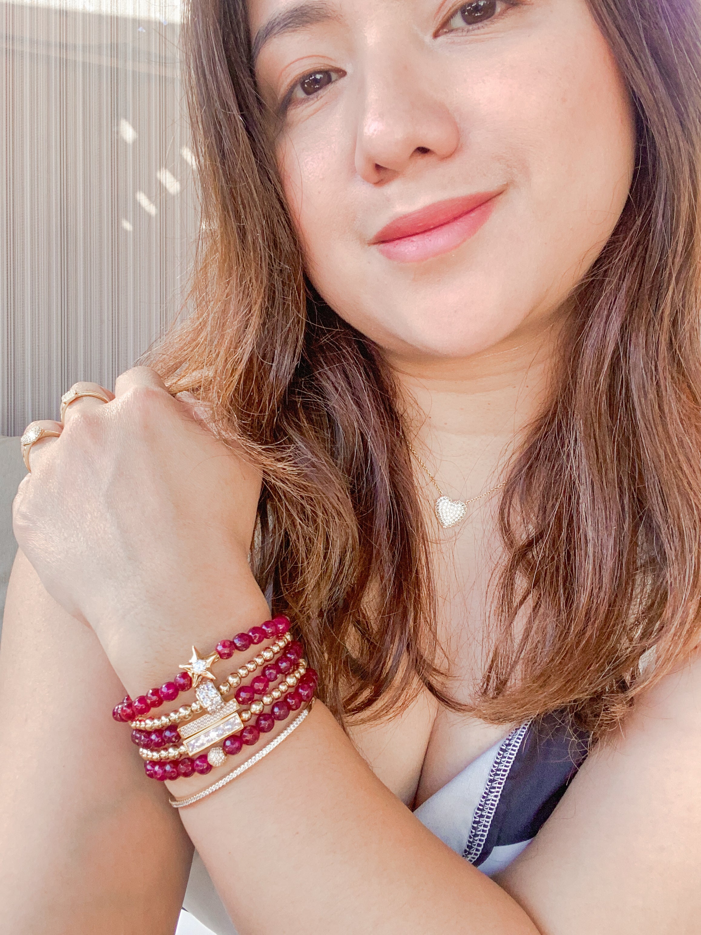 STAR ON POMOGRANATE ELASTIC BRACELET