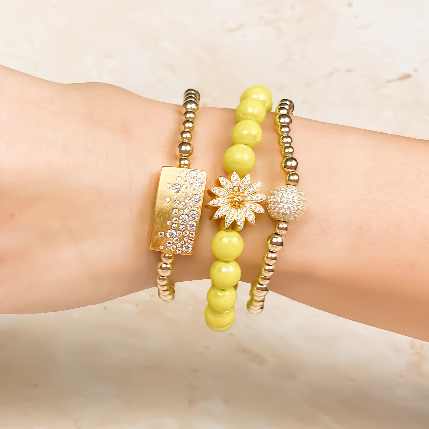DAISY ON LEMON MARGARITA ELASTIC BRACELET