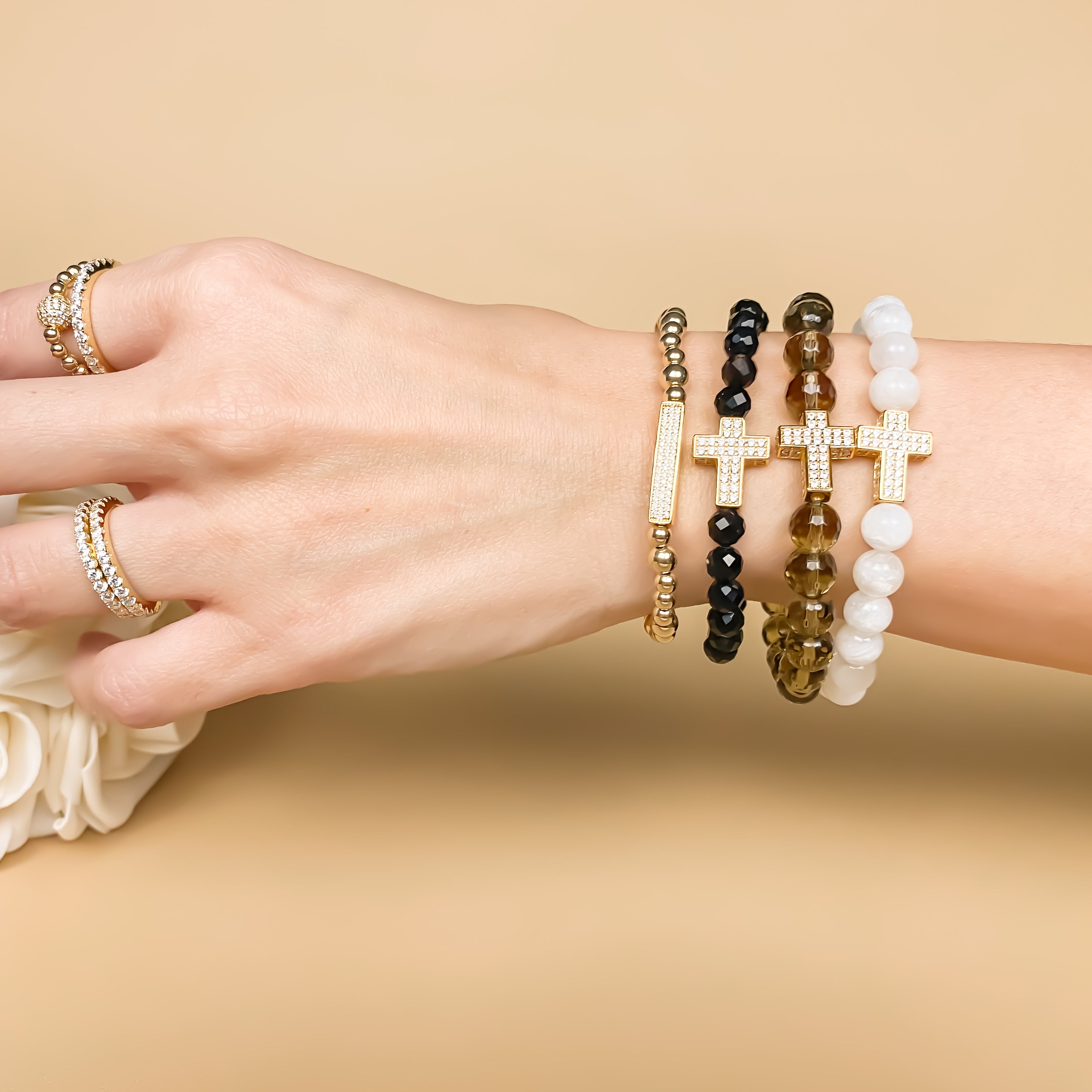 CROSS ON BLACK ONYX ELASTIC BRACELET