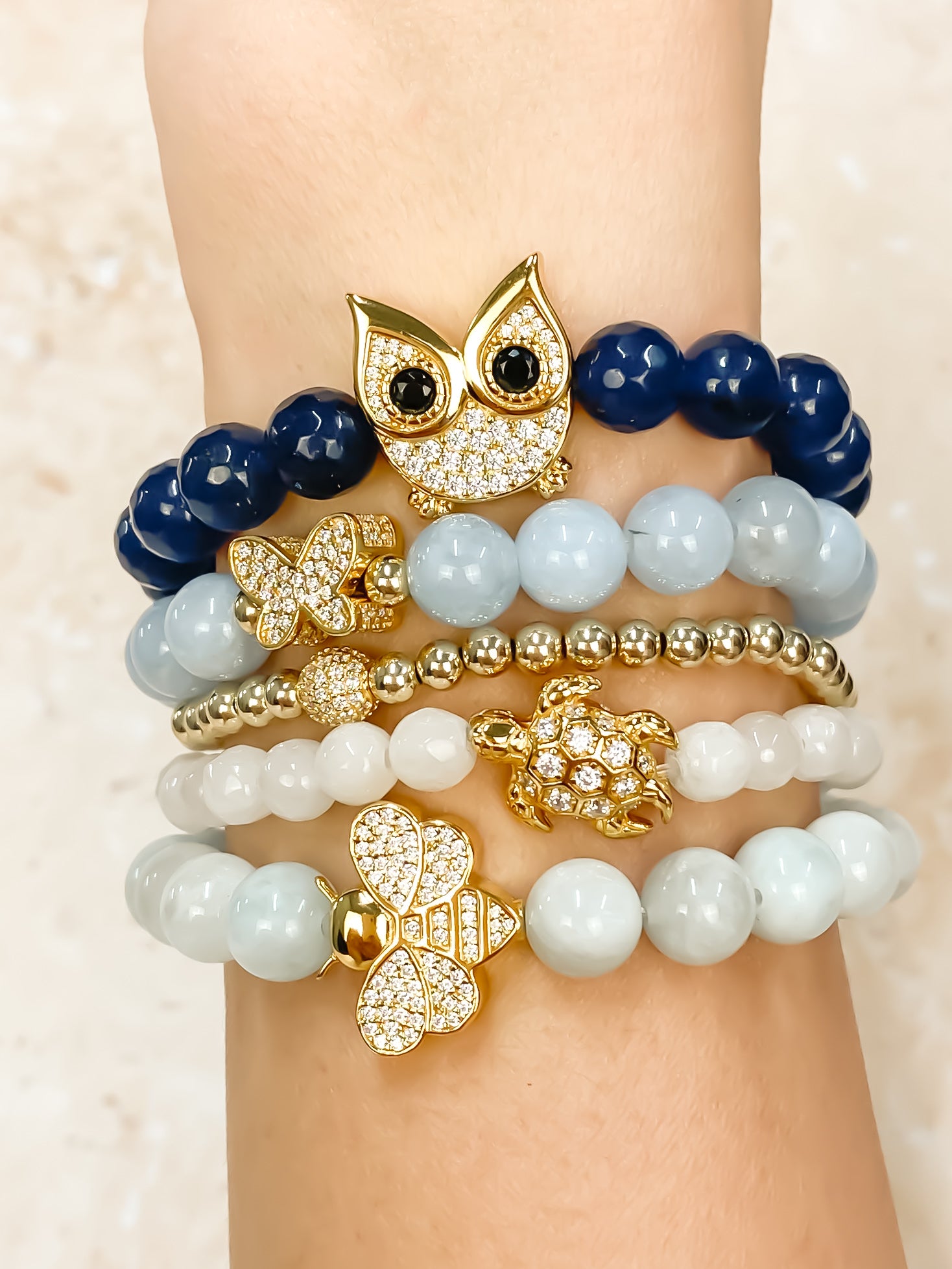 OWL ON NAVY JADE ELASTIC BRACELET