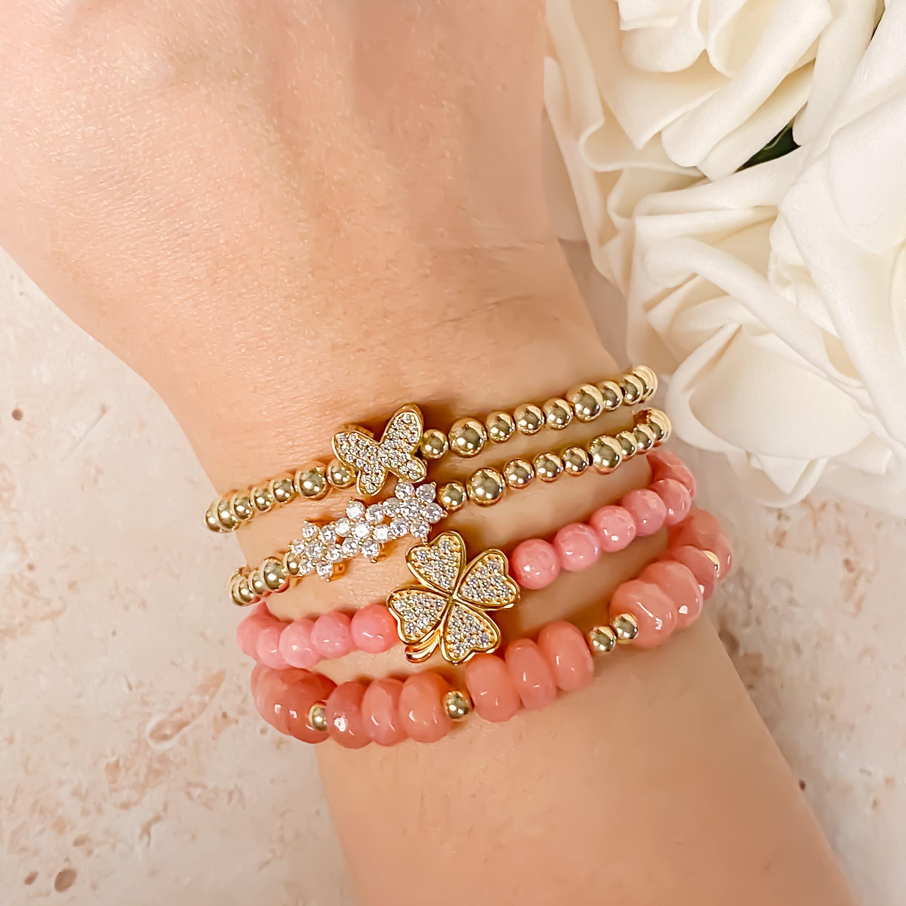 BUTTERFLY ON GOLD FILLED BEADS ELASTIC BRACELET