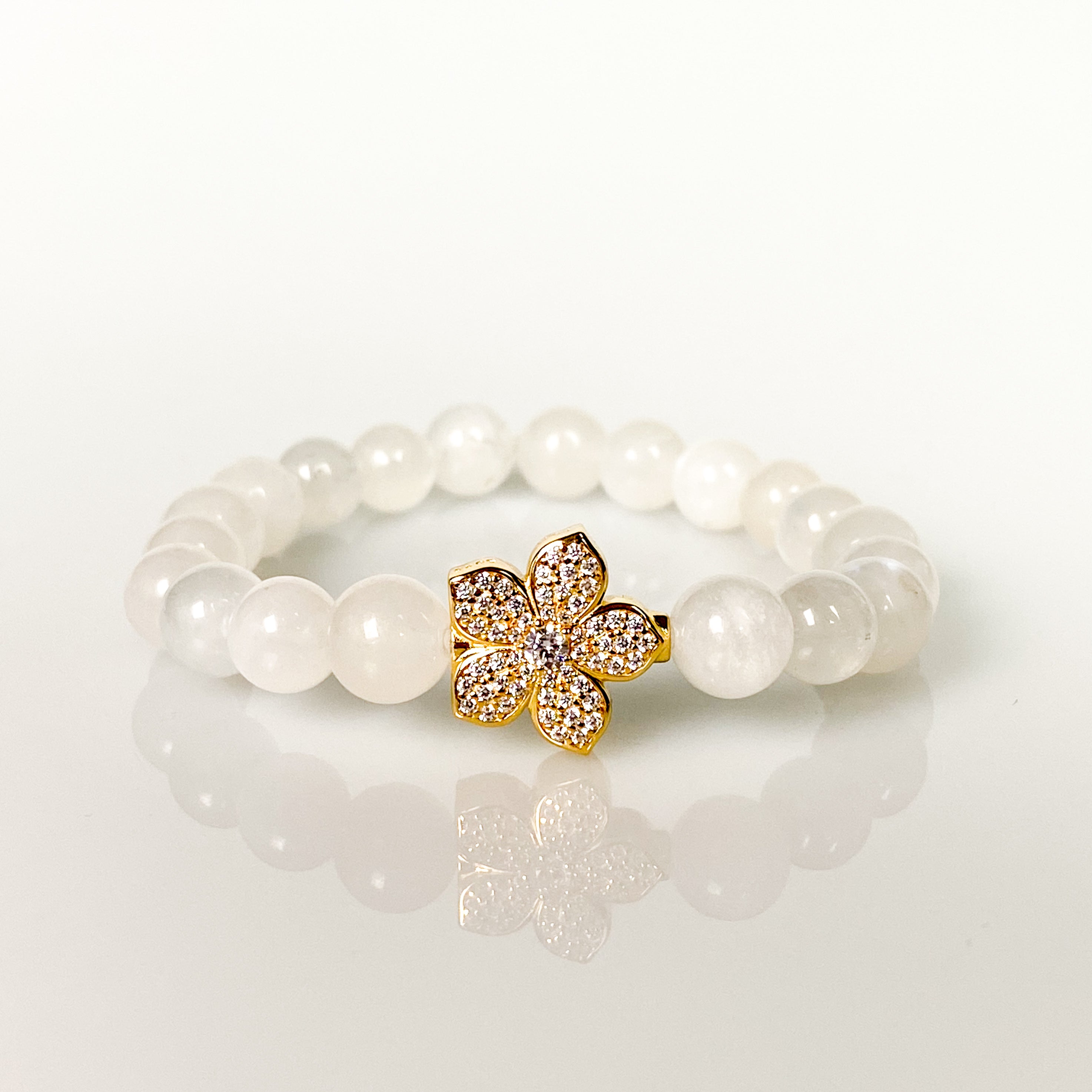 HIBISCUS ON MOONSTONE ELASTIC BRACELET