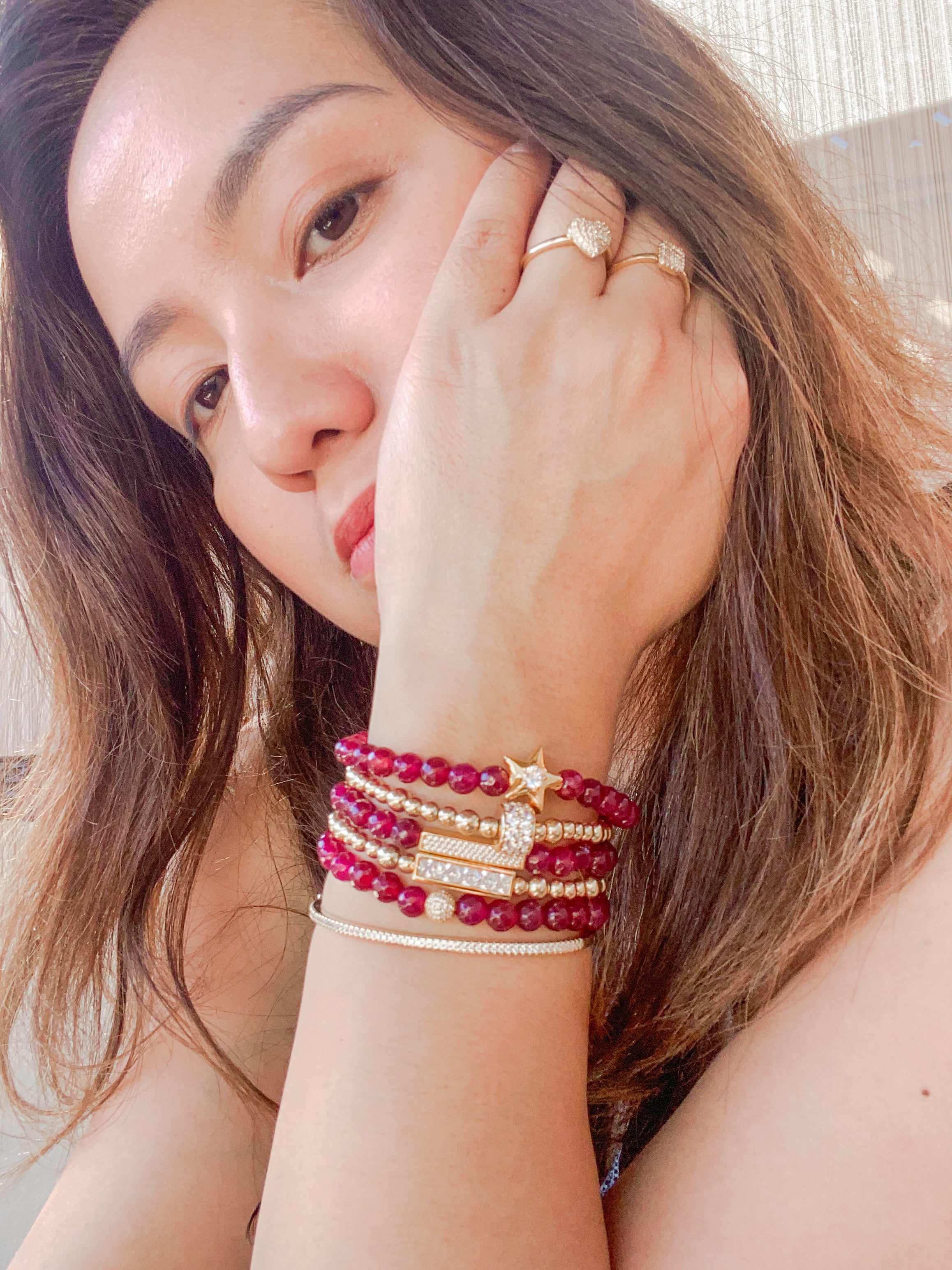 STAR ON POMOGRANATE ELASTIC BRACELET