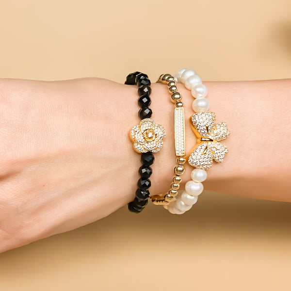 RIBBON ON WHITE PEARL ELASTIC BRACELET