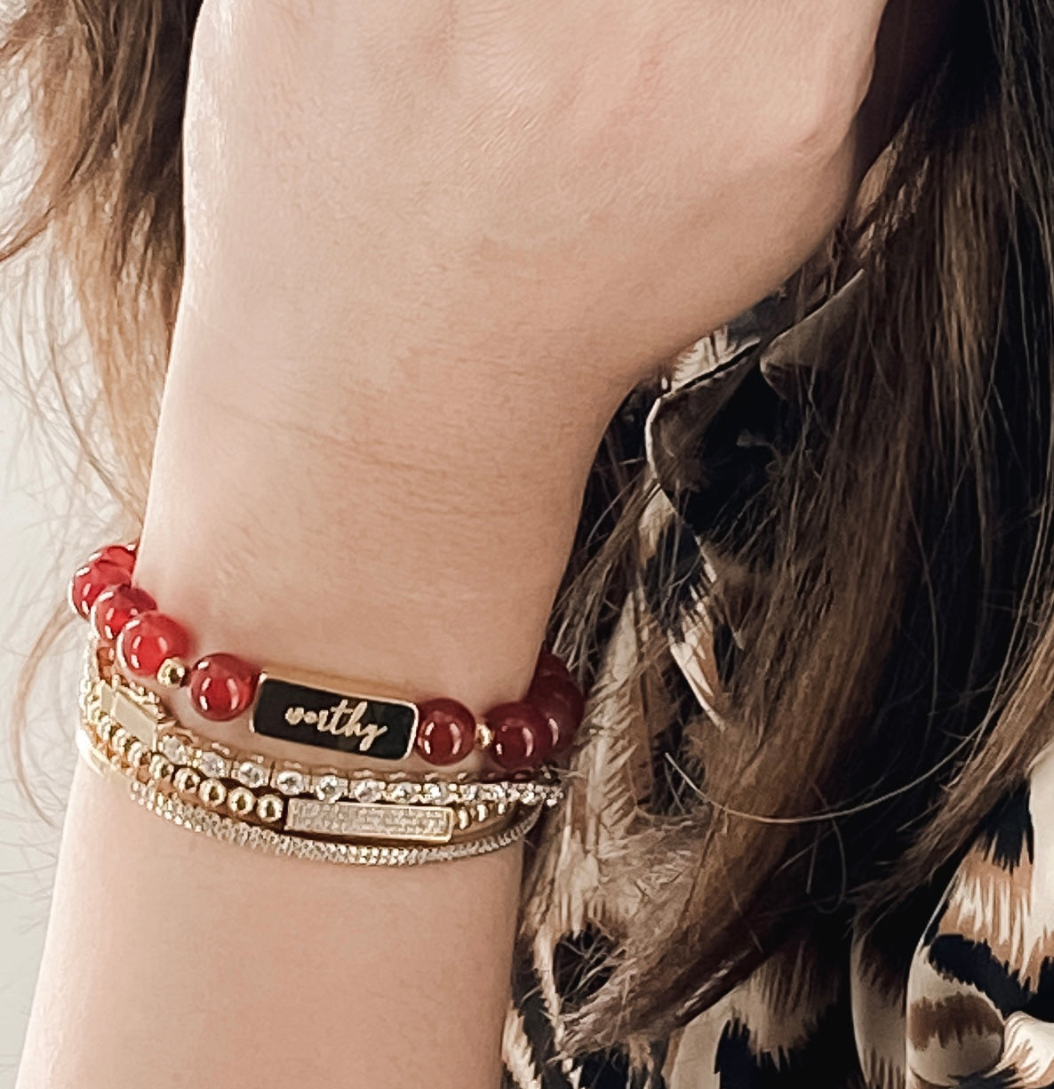 WORTHY ON CARNELIAN ELASTIC BRACELET