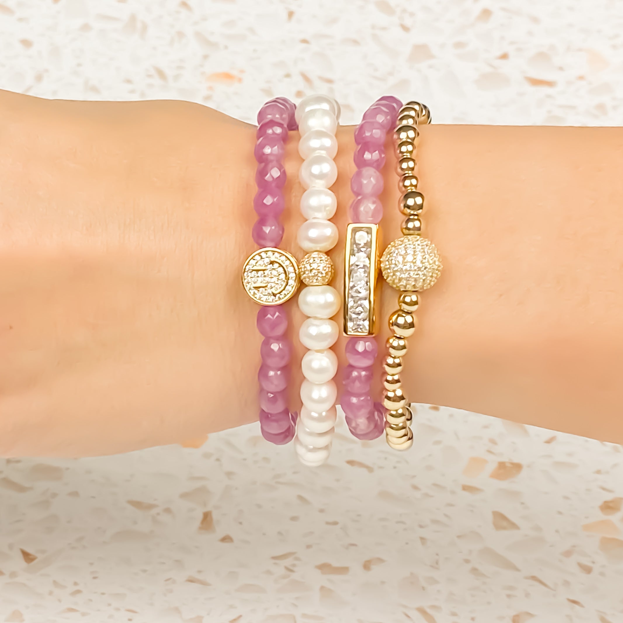 SMILEY FACE ON ROSE VIOLET ELASTIC BRACELET