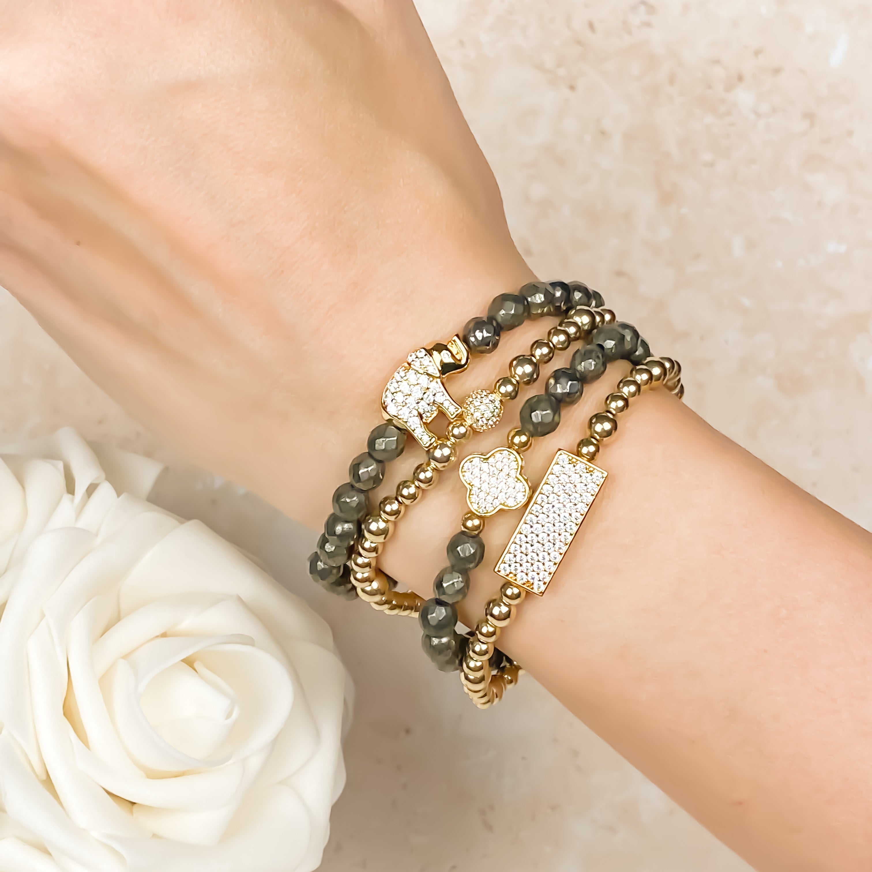 CLOVER ON PYRITE ELASTIC BRACELET