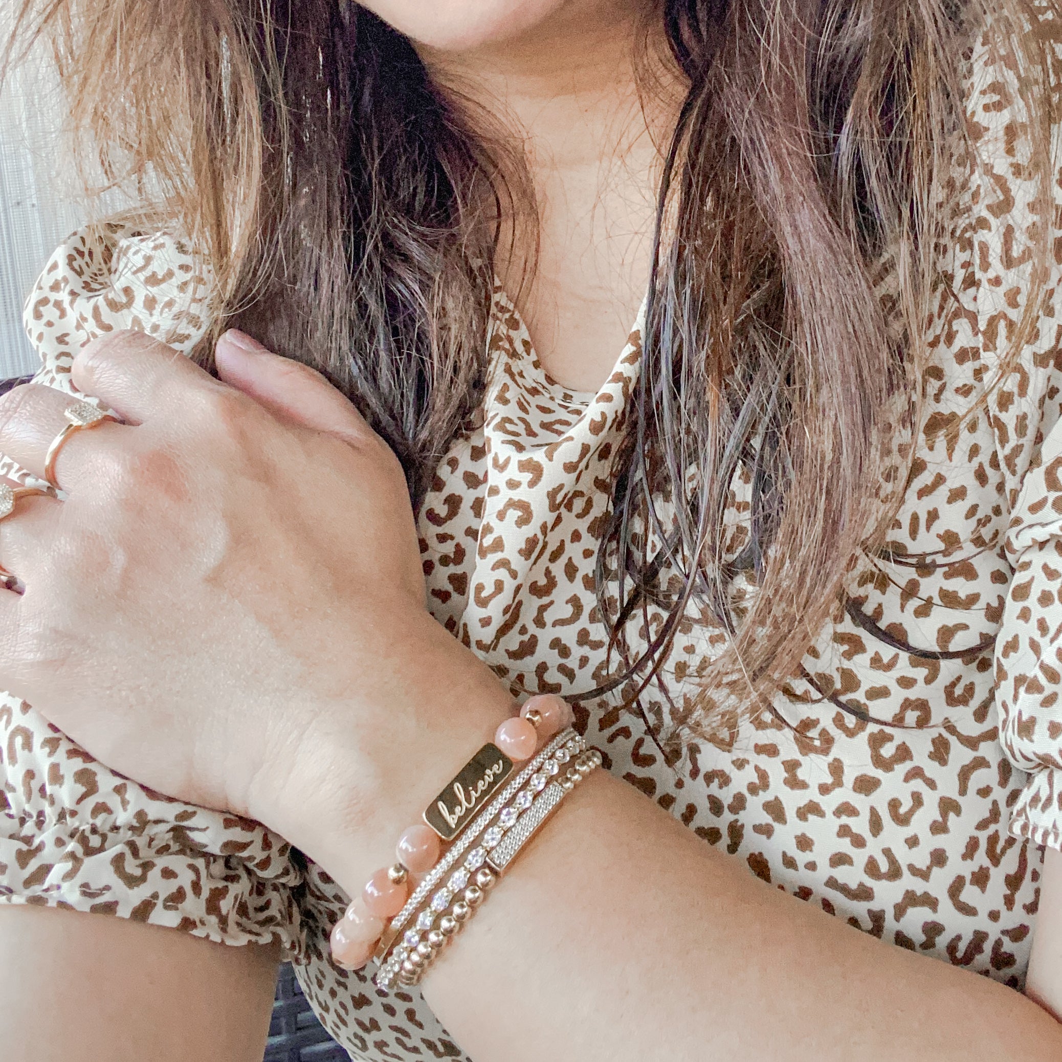 BELIEVE ON SUNSTONE ELASTIC BRACELET