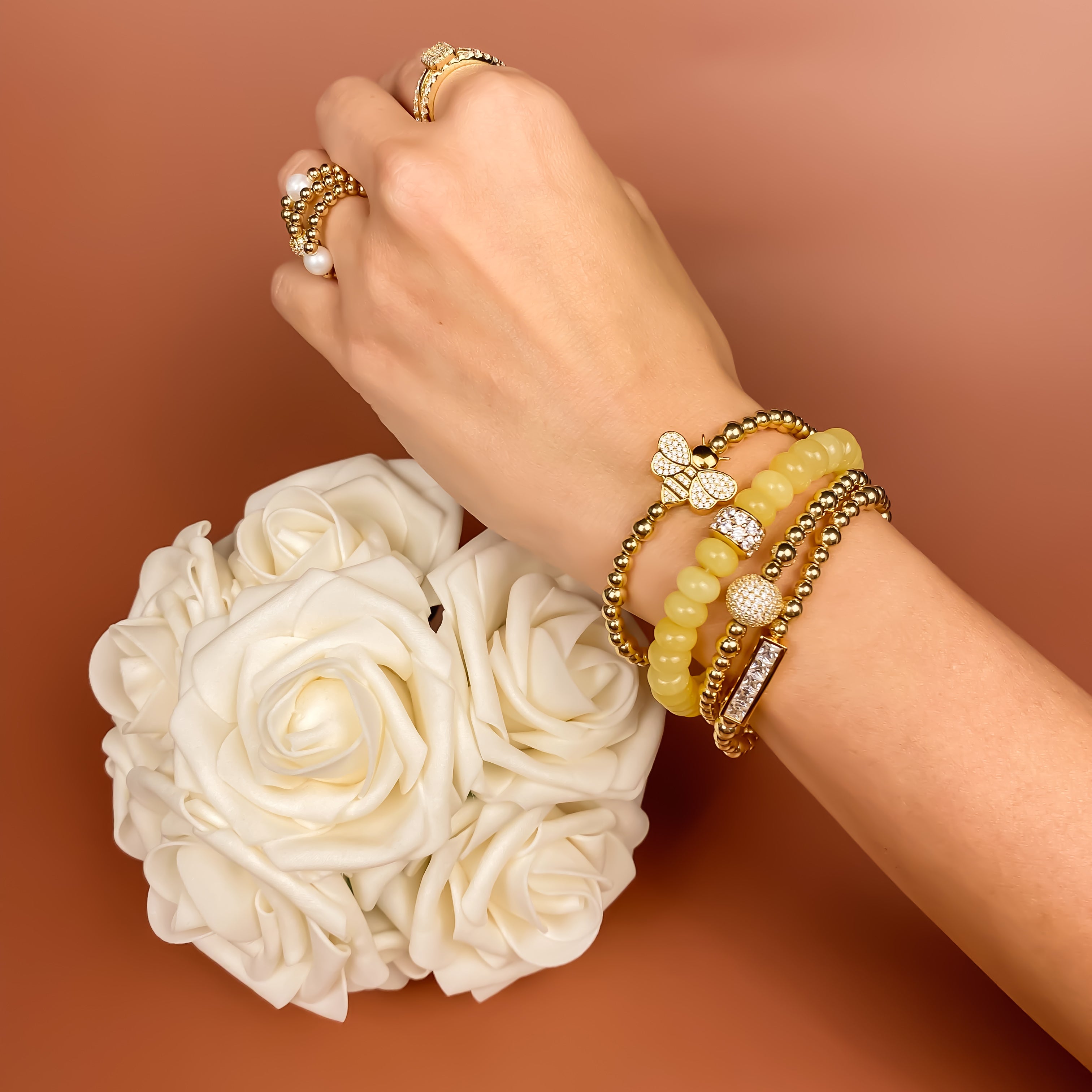 RONDELLE ON BUTTERCUP ELASTIC BRACELET