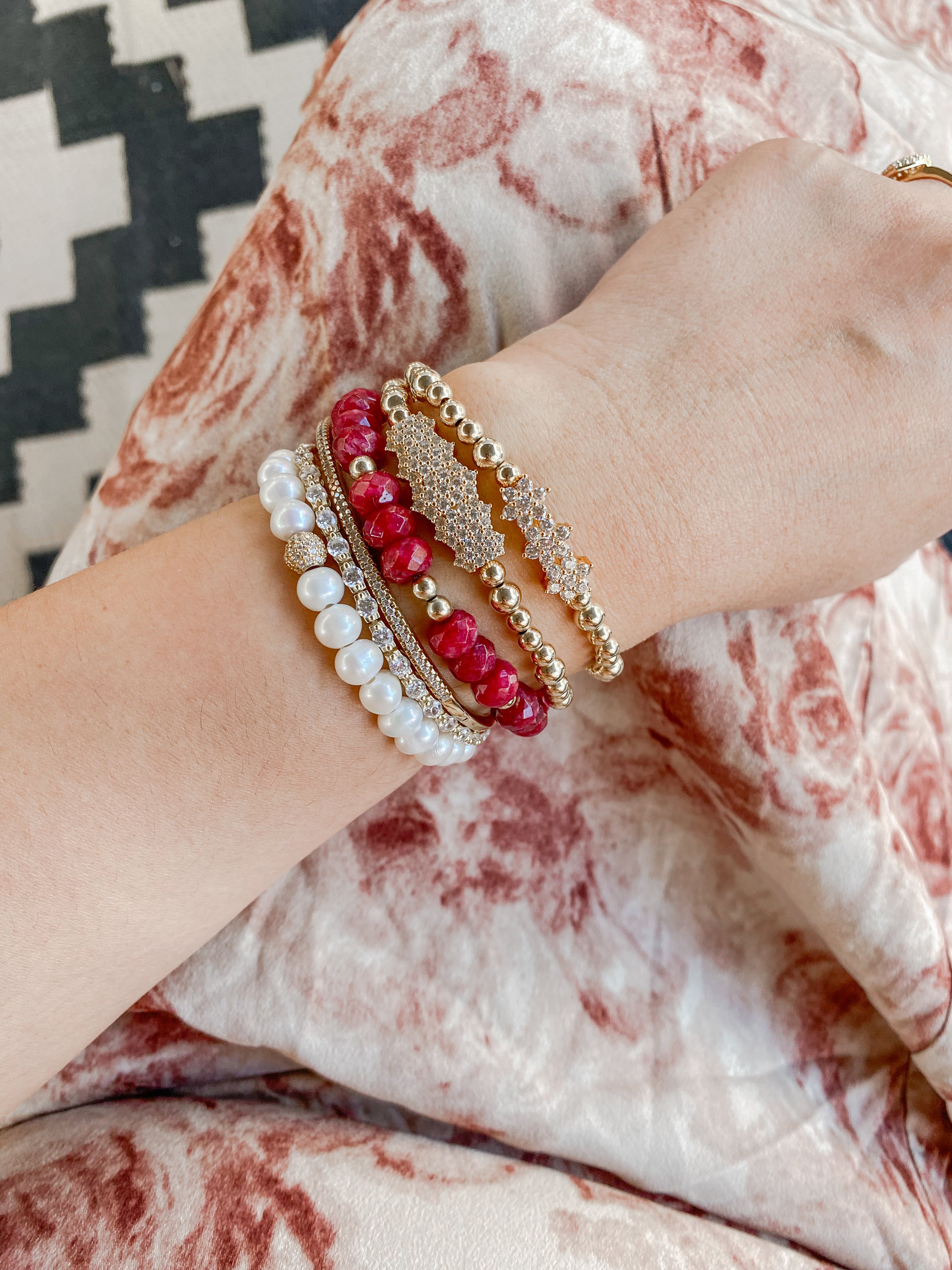 ROSITAS ON GOLD FILLED BEADS ELASTIC BRACELET