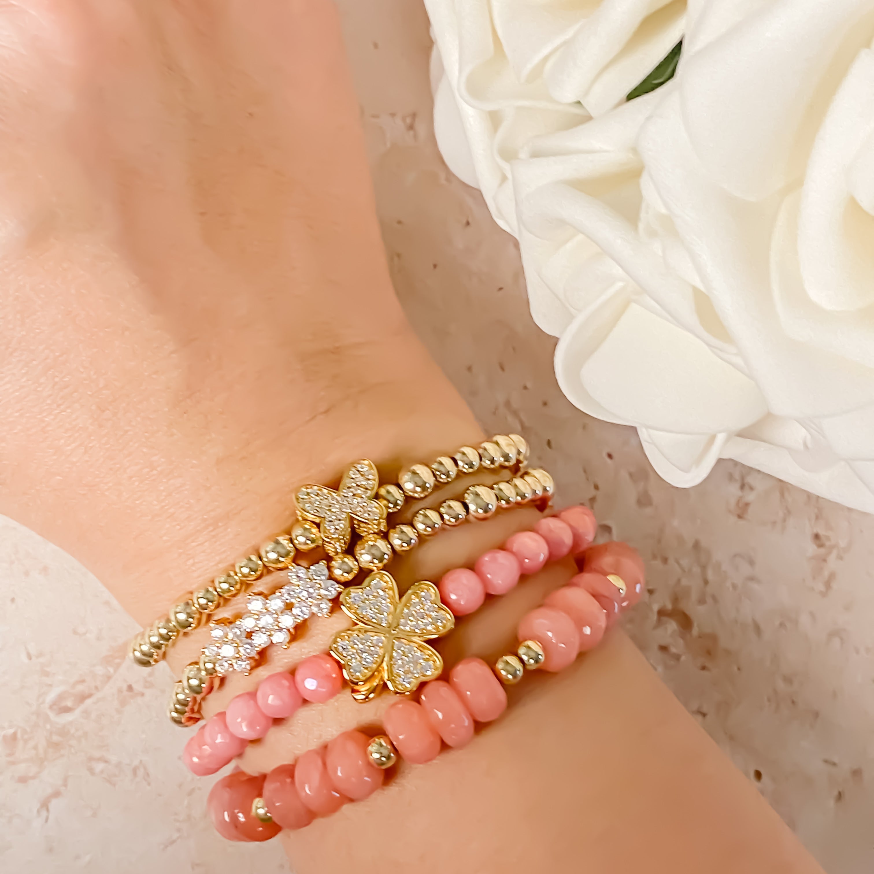 BUTTERFLY ON GOLD FILLED BEADS ELASTIC BRACELET