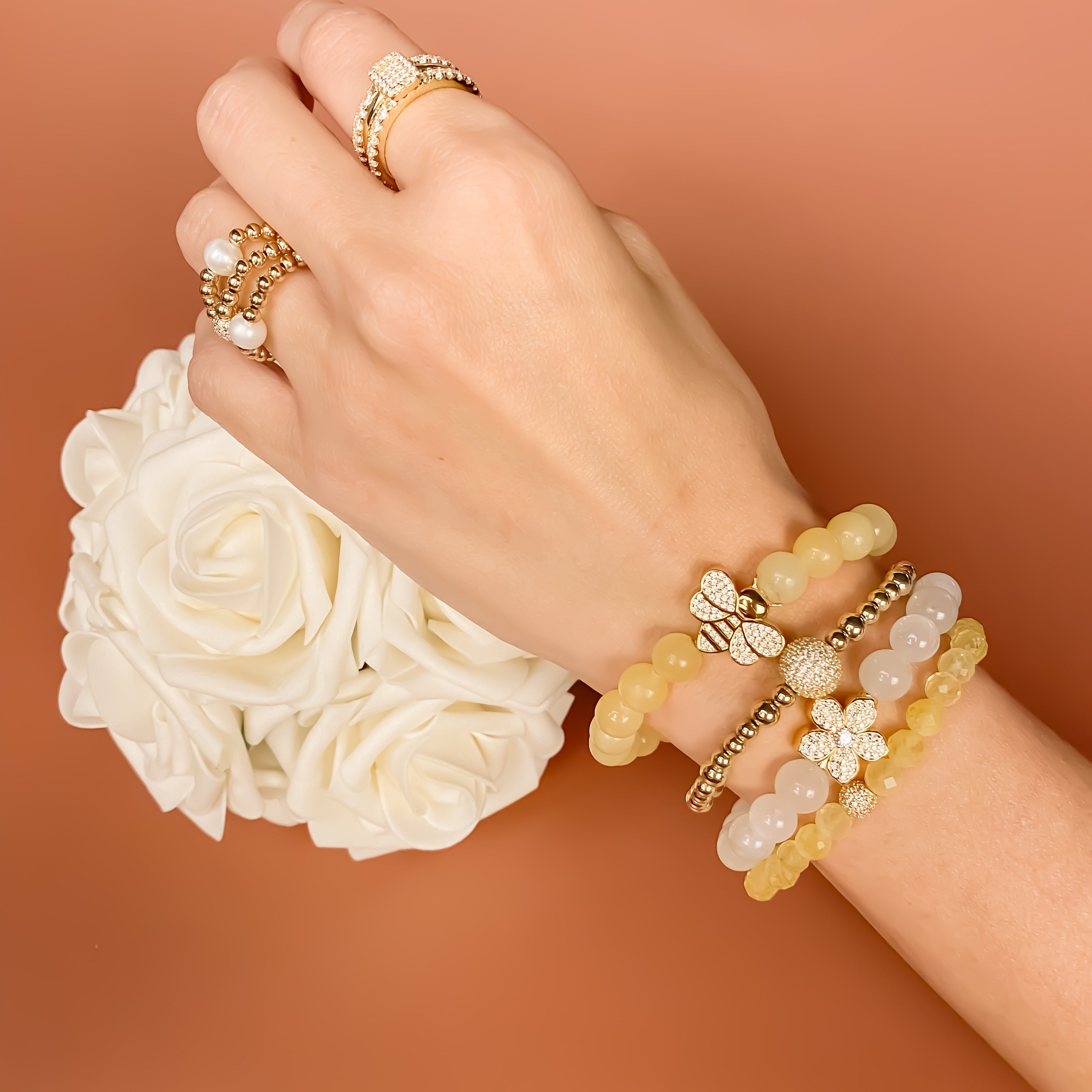 HIBISCUS ON MOONSTONE ELASTIC BRACELET