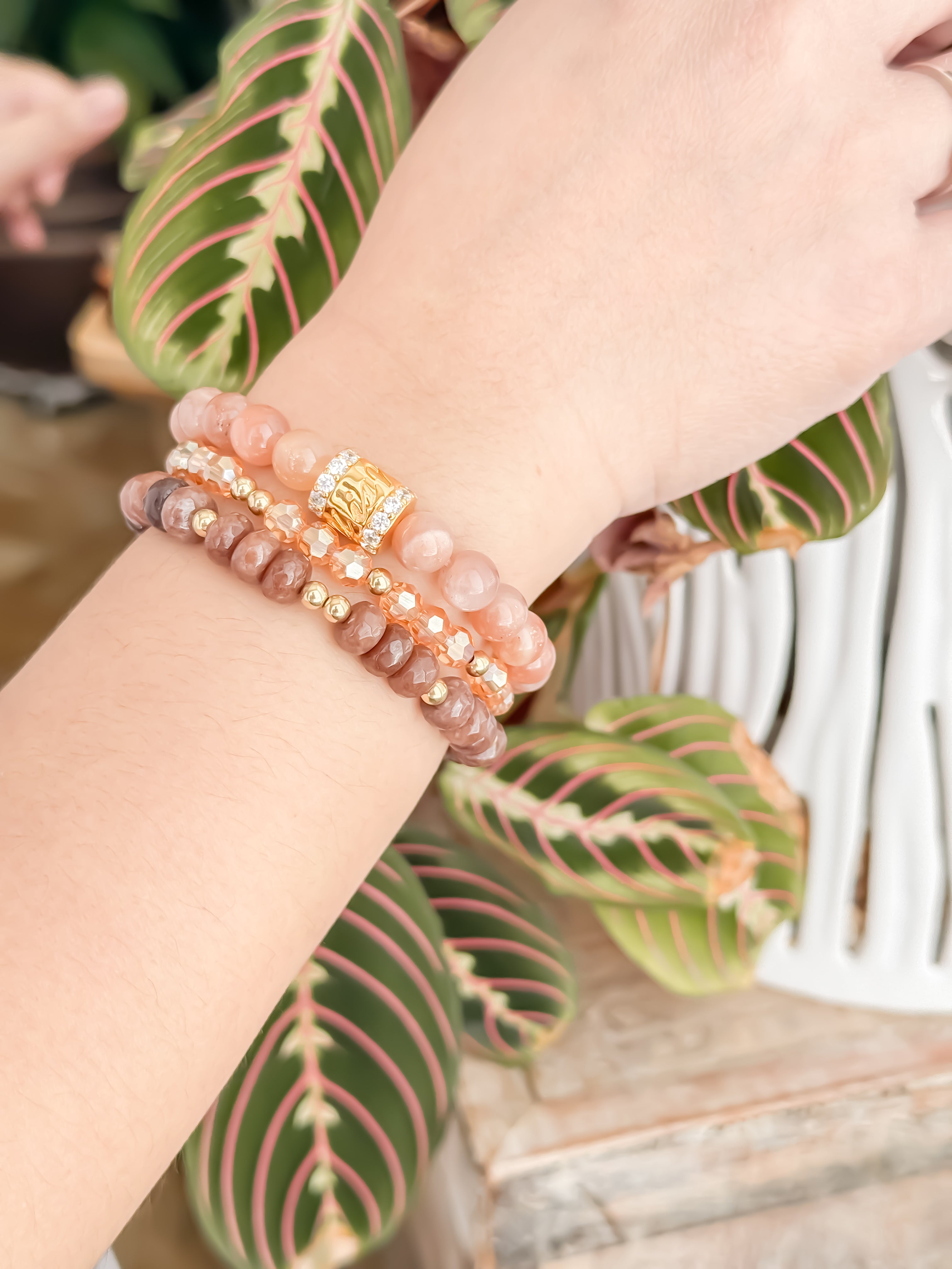 ALL IS WELL ON SUNSTONE ELASTIC BRACELET