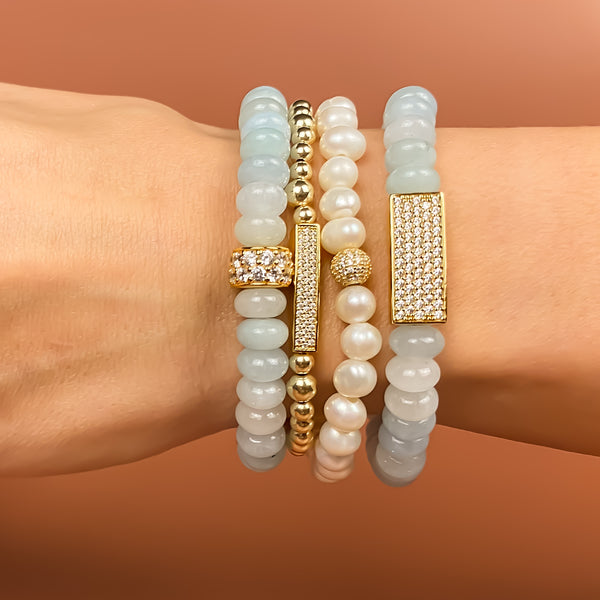 RONDELLE ON SKY BLUE JADE ELASTIC BRACELET